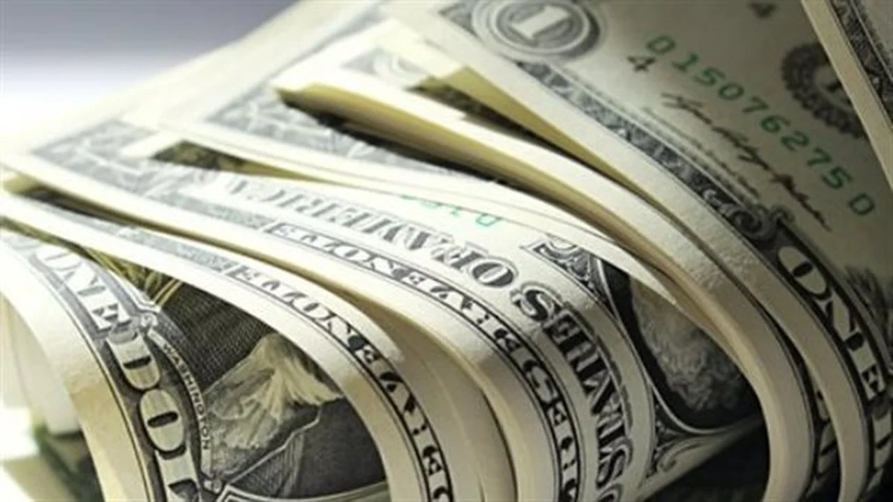 تغيرات ملحوظة في سعر الدولار مقابل الجنيه المصري خلال تعاملات الأحد 29 مارس